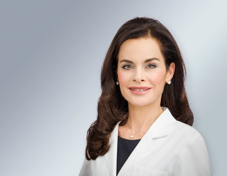 Porträt Dr. Cataria Jung, Fachärztin für Diagnostische Radiologie Frankfurt